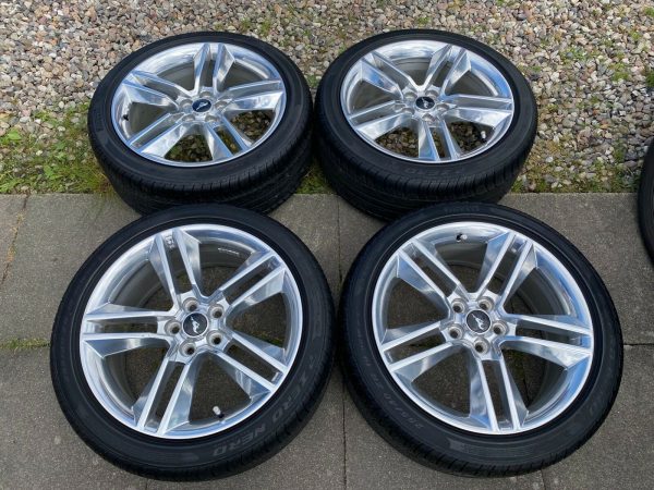 Original Ford Mustang GT 19 inch rims JR3Z1007M