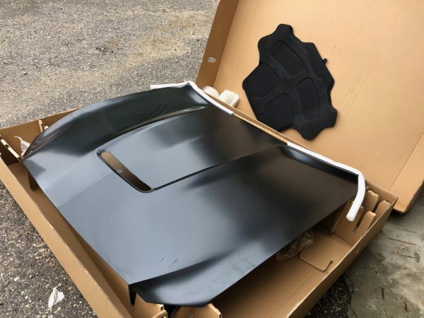 GENUINE FORD HOOD KIT GT350 - Image 3