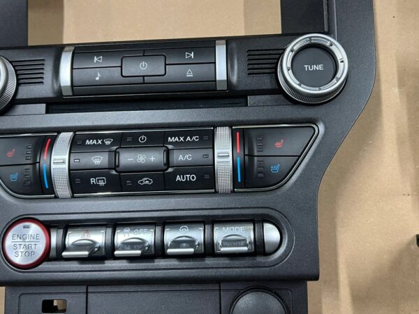 2020 MUSTANG GT TOUCH SCREEN FACE PLATE RADIO MODULE USB - Image 10