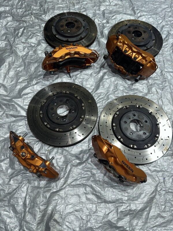 Nissan R35 Gt-R Front & Rear Brembo Brake Kit Eba 09+ - Image 2