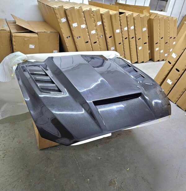 Ford Mustang Hood Real Carbon Fiber Terminator style - Image 2