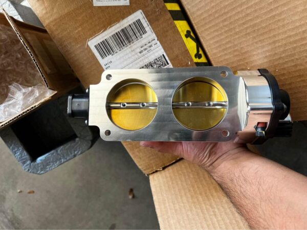 Cobra Jet manifold Intake Throttle Body - Image 5