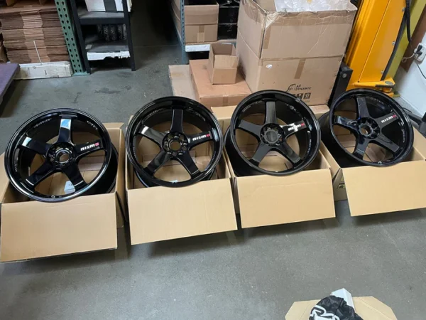 Nismo LMGT4 Rays Factory Spec Wheels Set