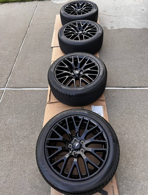 Mustang Performance Pack wheels and tires
