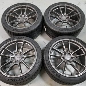 Mustang 20" Velgen VF5 wheels in Gunmetal finish 