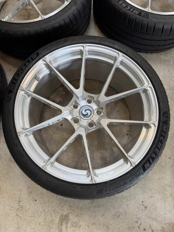 Mustang Signature sv801 wheels - Image 2